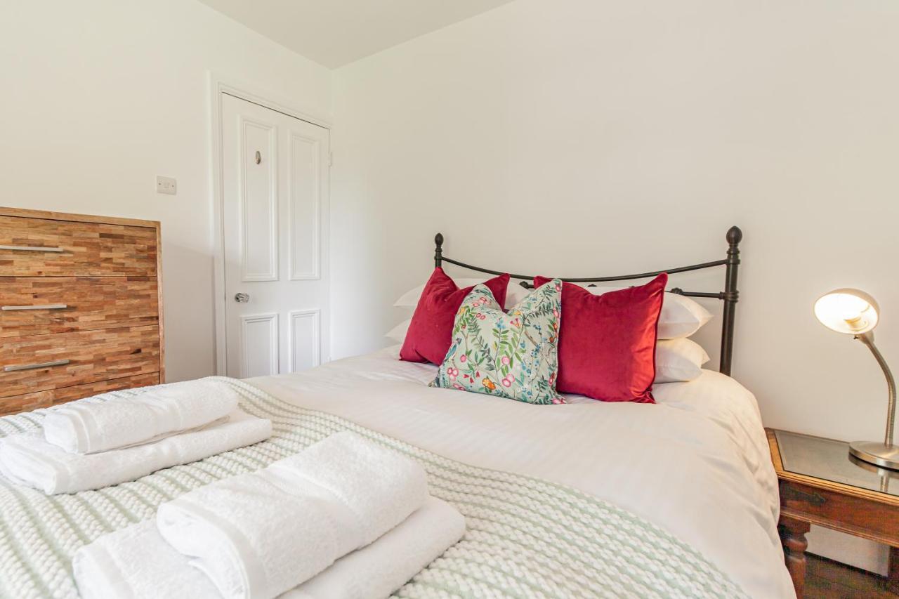 Outstandingly Beautiful Apartment With Parking Oxford Kültér fotó